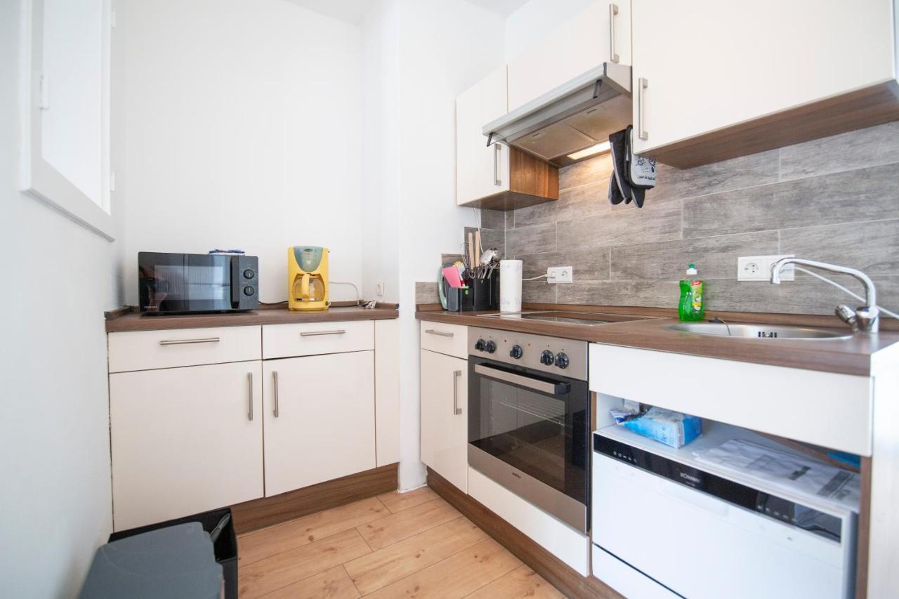 Apartment Mit Kleinem Innenhof Im Erdgeschoss Fuer Bis Zu 4 Personen 克洛滕 外观 照片
